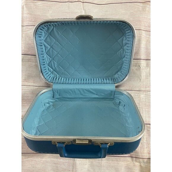 Vintage Boy's Blue Going To Grandma's Hard Shell Travel Case W/The Who 1989 Stic - Picture 9 of 11